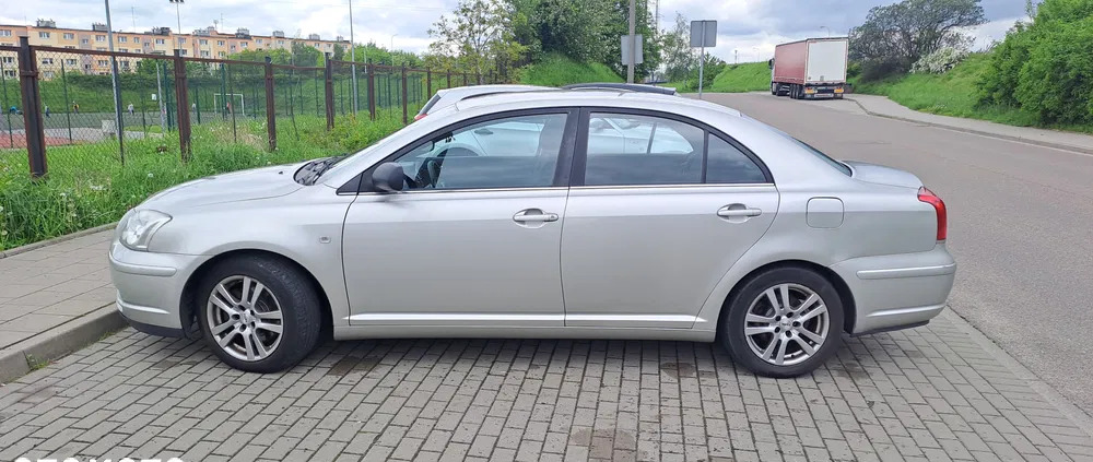 toyota avensis Toyota Avensis cena 10500 przebieg: 309000, rok produkcji 2005 z Gdańsk